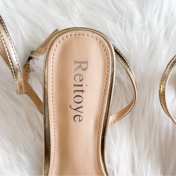 Gold and Green Heels with Decorative Embellishments - Picture 5 of 5